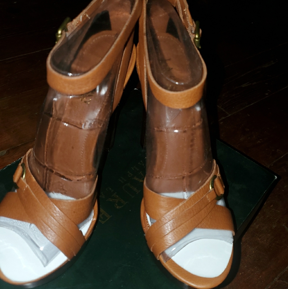 Women Size 9 RALPH LAUREN  open toe 3 5 inch high